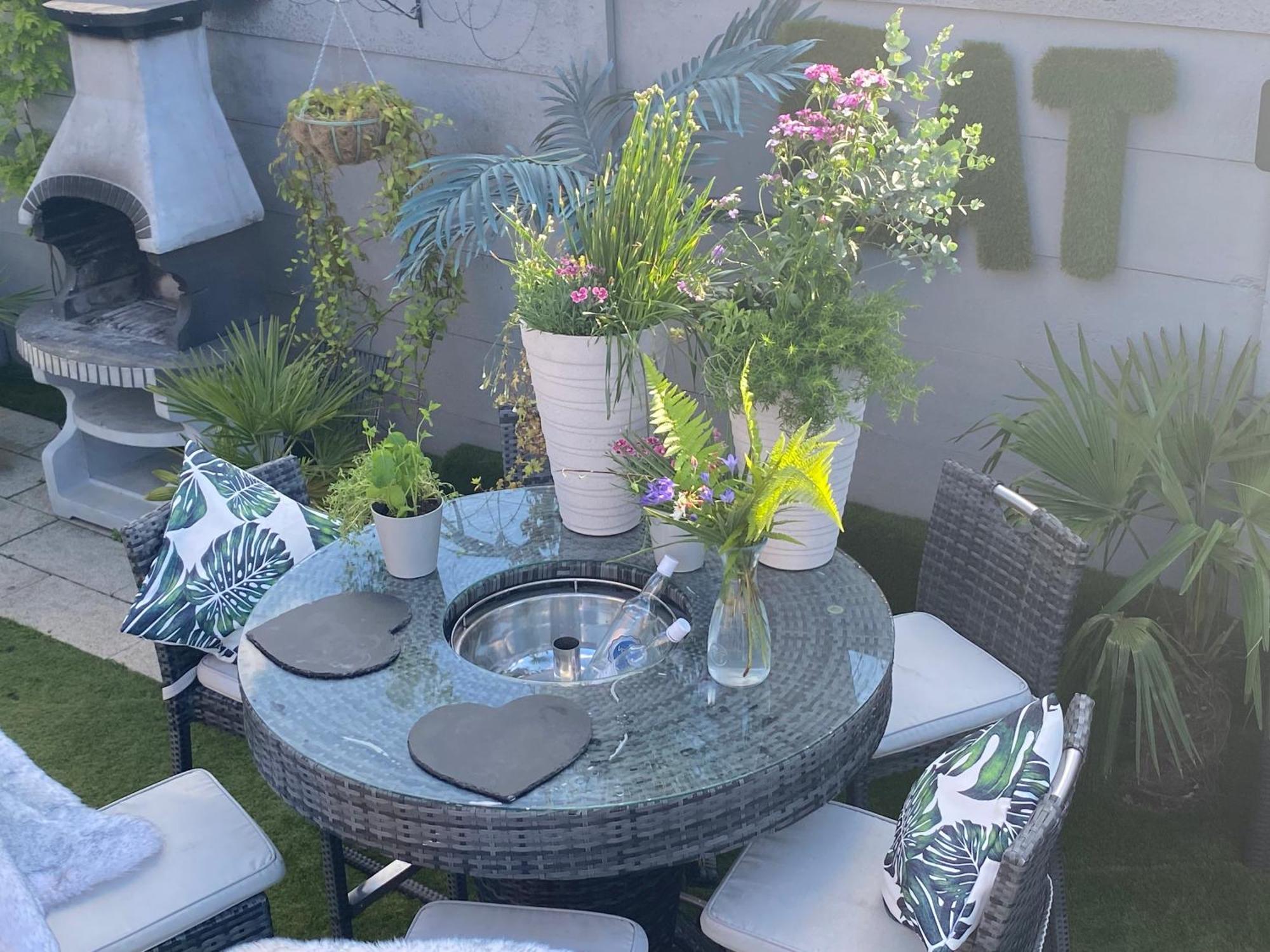 Secret Oasis: Love Island-Inspired Guest House with Private Pool Nottingham Exterior photo